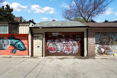 Photo 34 at 134 Brunswick Avenue, University, Toronto