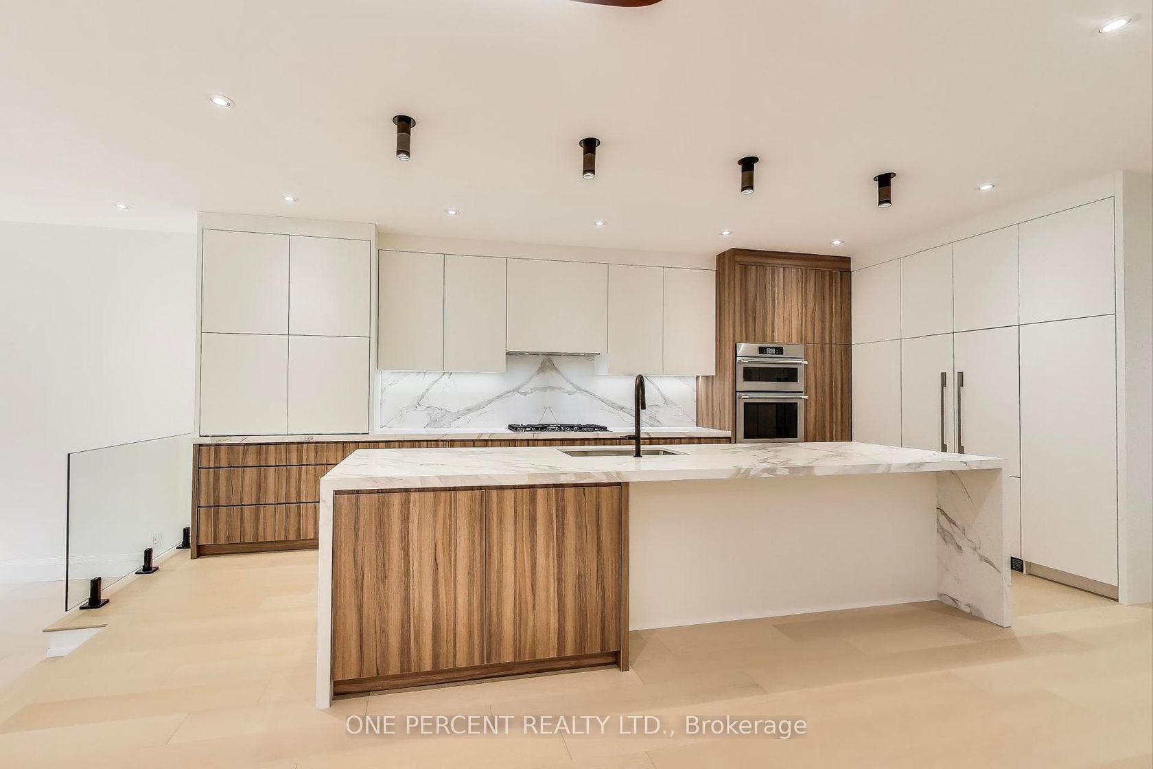 23 Mitchell Avenue, Niagara, Toronto 