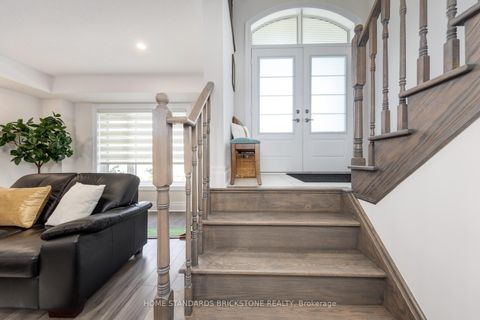 Photo 6 at 54 Campobello Street, Patterson, Vaughan Photo 6 at 54 Campobello Street, Patterson, Vaughan