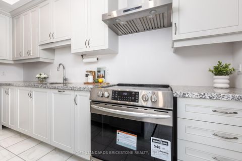Photo 18 at 54 Campobello Street, Patterson, Vaughan