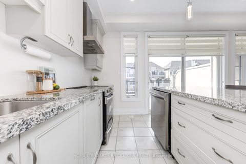 Photo 20 at 54 Campobello Street, Patterson, Vaughan
