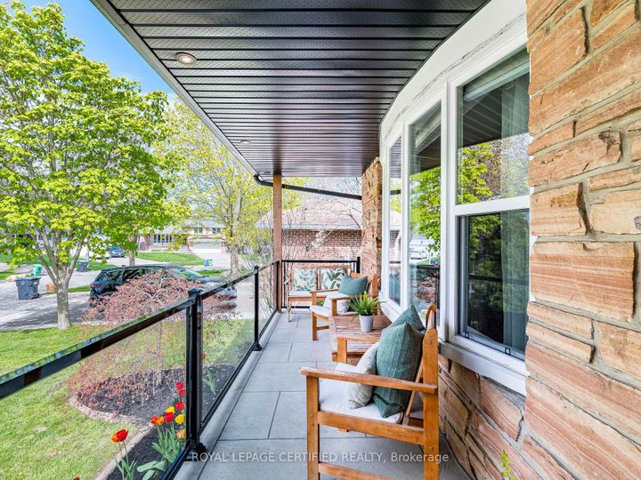 Photo 1 at 3525 Burningelm Crescent, Applewood, Mississauga