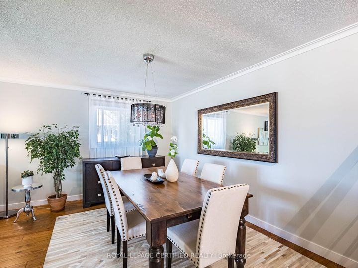 Photo 16 at 3525 Burningelm Crescent, Applewood, Mississauga