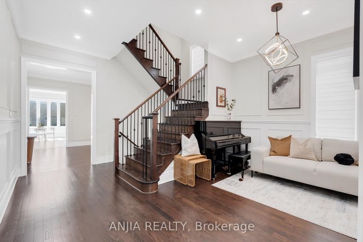 Photo 3 at 9 Mario Avenue, Cachet, Markham