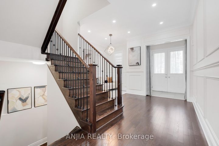 Photo 4 at 9 Mario Avenue, Cachet, Markham