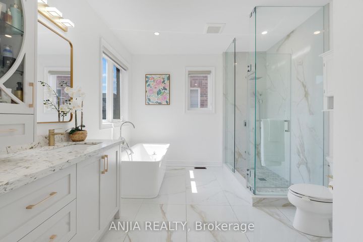 Photo 19 at 9 Mario Avenue, Cachet, Markham
