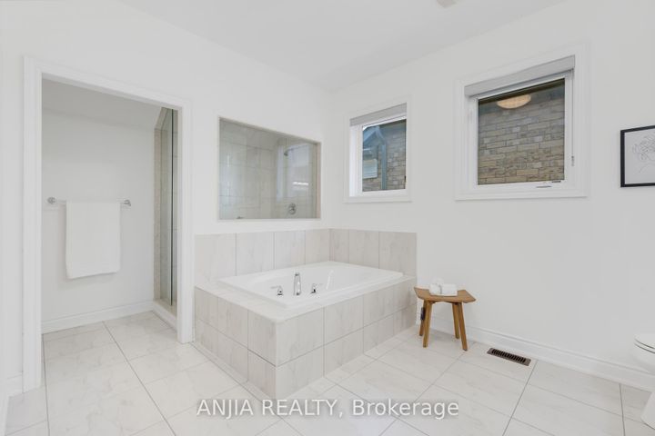 Photo 33 at 9 Mario Avenue, Cachet, Markham