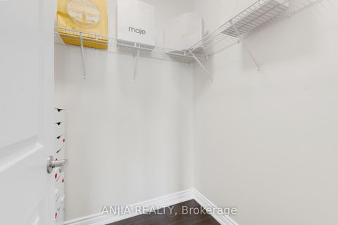 Photo 24 at 9 Mario Avenue, Cachet, Markham