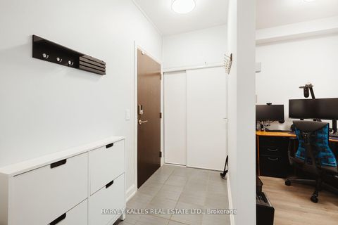 Photo 1 at 227 - 216 Oak Park Boulevard, RO River Oaks, Oakville