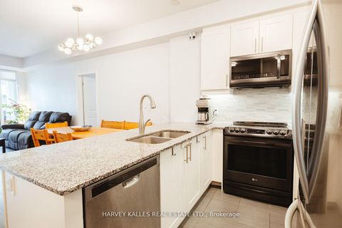 Photo 8 at 227 - 216 Oak Park Boulevard, RO River Oaks, Oakville