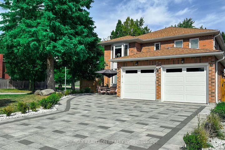 Photo 2 at 1223 Fawndale Road, Rougemount, Pickering