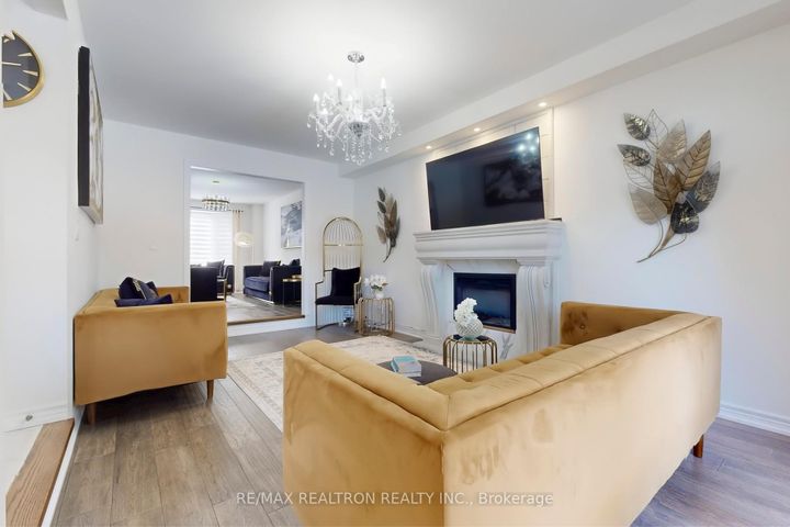 Photo 14 at 1223 Fawndale Road, Rougemount, Pickering
