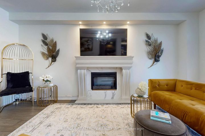 Photo 15 at 1223 Fawndale Road, Rougemount, Pickering
