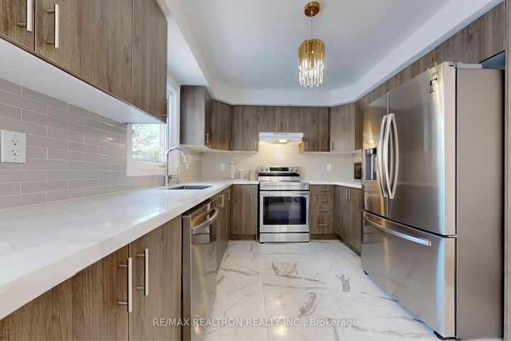 Photo 22 at 1223 Fawndale Road, Rougemount, Pickering