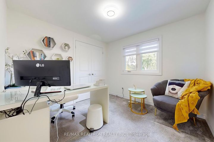 Photo 33 at 1223 Fawndale Road, Rougemount, Pickering