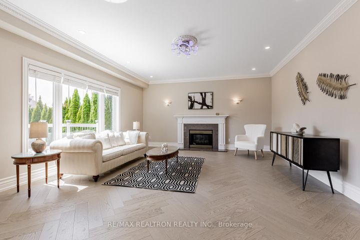 Photo 11 at 216 Boake Trail, Bayview Hill, Richmond Hill