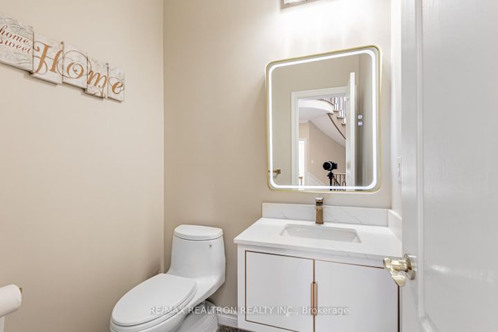 Photo 13 at 216 Boake Trail, Bayview Hill, Richmond Hill