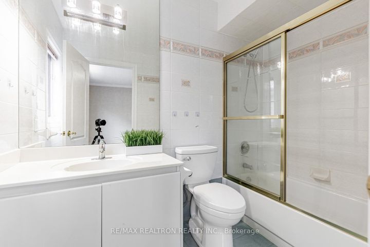 Photo 33 at 216 Boake Trail, Bayview Hill, Richmond Hill