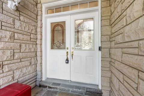 Photo 1 at 216 Boake Trail, Bayview Hill, Richmond Hill
