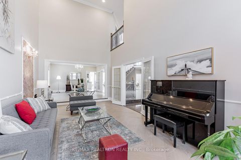 Photo 4 at 216 Boake Trail, Bayview Hill, Richmond Hill