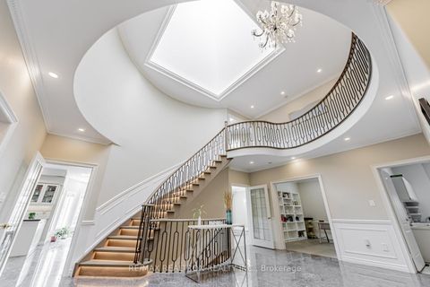 Photo 6 at 216 Boake Trail, Bayview Hill, Richmond Hill