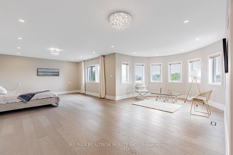 Photo 17 at 216 Boake Trail, Bayview Hill, Richmond Hill