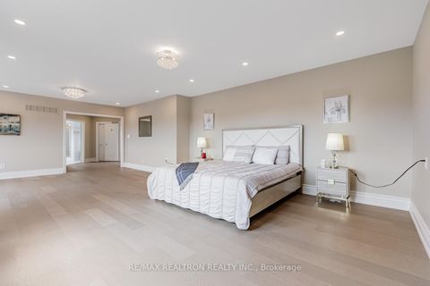 Photo 18 at 216 Boake Trail, Bayview Hill, Richmond Hill