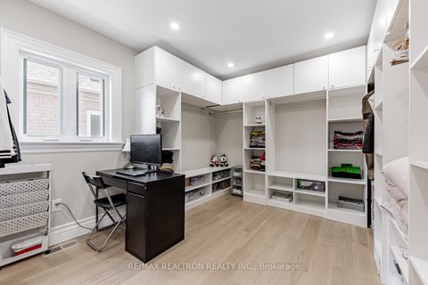 Photo 20 at 216 Boake Trail, Bayview Hill, Richmond Hill