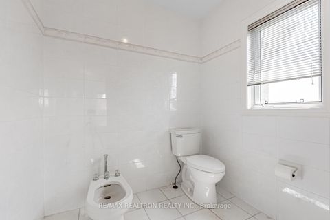 Photo 23 at 216 Boake Trail, Bayview Hill, Richmond Hill