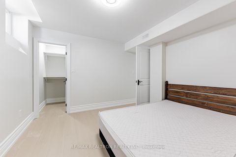 Photo 40 at 216 Boake Trail, Bayview Hill, Richmond Hill