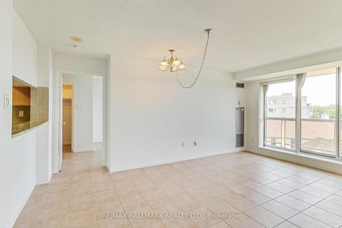 Photo 12 at 405 - 800 Sheppard Avenue W, Bathurst Manor, Toronto
