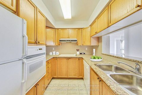 Photo 15 at 405 - 800 Sheppard Avenue W, Bathurst Manor, Toronto