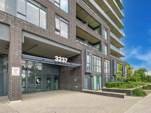 Photo 1 at 1111 - 3237 Bayview Avenue, Bayview Village, Toronto