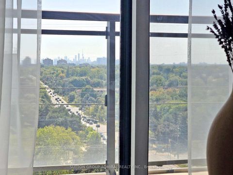 Photo 11 at 1111 - 3237 Bayview Avenue, Bayview Village, Toronto