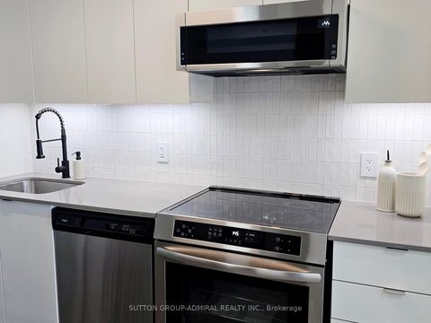 Photo 14 at 1111 - 3237 Bayview Avenue, Bayview Village, Toronto