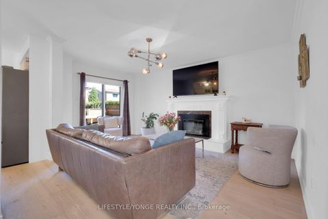 Photo 9 at 46 Mccallum Drive, North Richvale, Richmond Hill