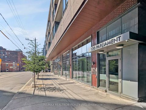 Photo 2 at 620 - 120 Parliament Street, Moss Park, Toronto