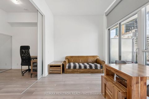 Photo 11 at 620 - 120 Parliament Street, Moss Park, Toronto