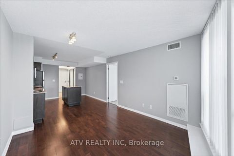 Photo 12 at 961 - 209 Fort York Boulevard, Niagara, Toronto
