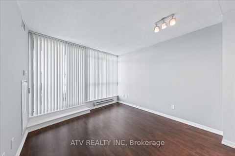 Photo 13 at 961 - 209 Fort York Boulevard, Niagara, Toronto