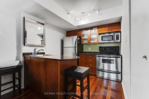Photo 10 at 632 - 38 Western Battery Road, Niagara, Toronto