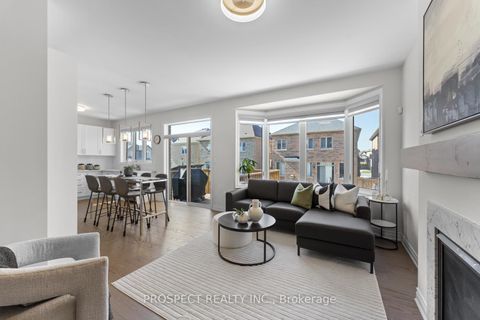 Photo 10 at 42 Ryerson Drive, Kleinburg, Vaughan
