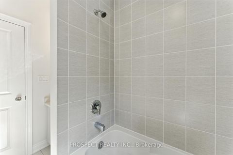 Photo 33 at 42 Ryerson Drive, Kleinburg, Vaughan