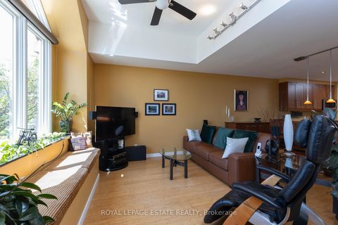 Photo 7 at 432 Queen Street E, Regent Park, Toronto