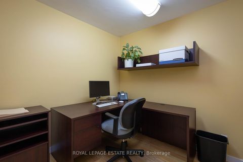 Photo 23 at 432 Queen Street E, Regent Park, Toronto