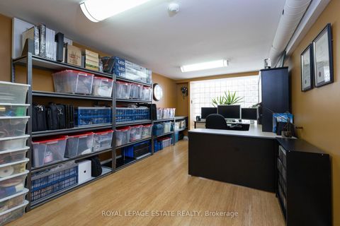 Photo 31 at 432 Queen Street E, Regent Park, Toronto
