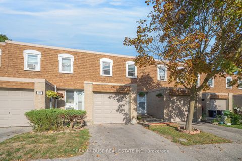 Photo 1 at 106 - 850 Huntingwood Drive, L'Amoreaux, Toronto