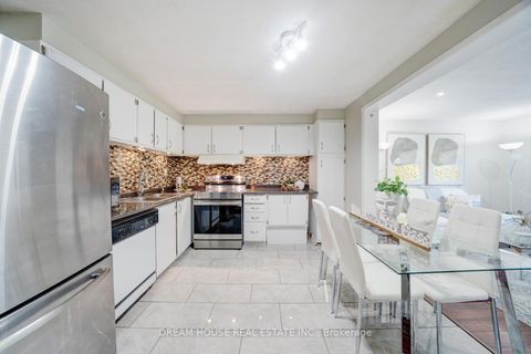Photo 11 at 106 - 850 Huntingwood Drive, L'Amoreaux, Toronto