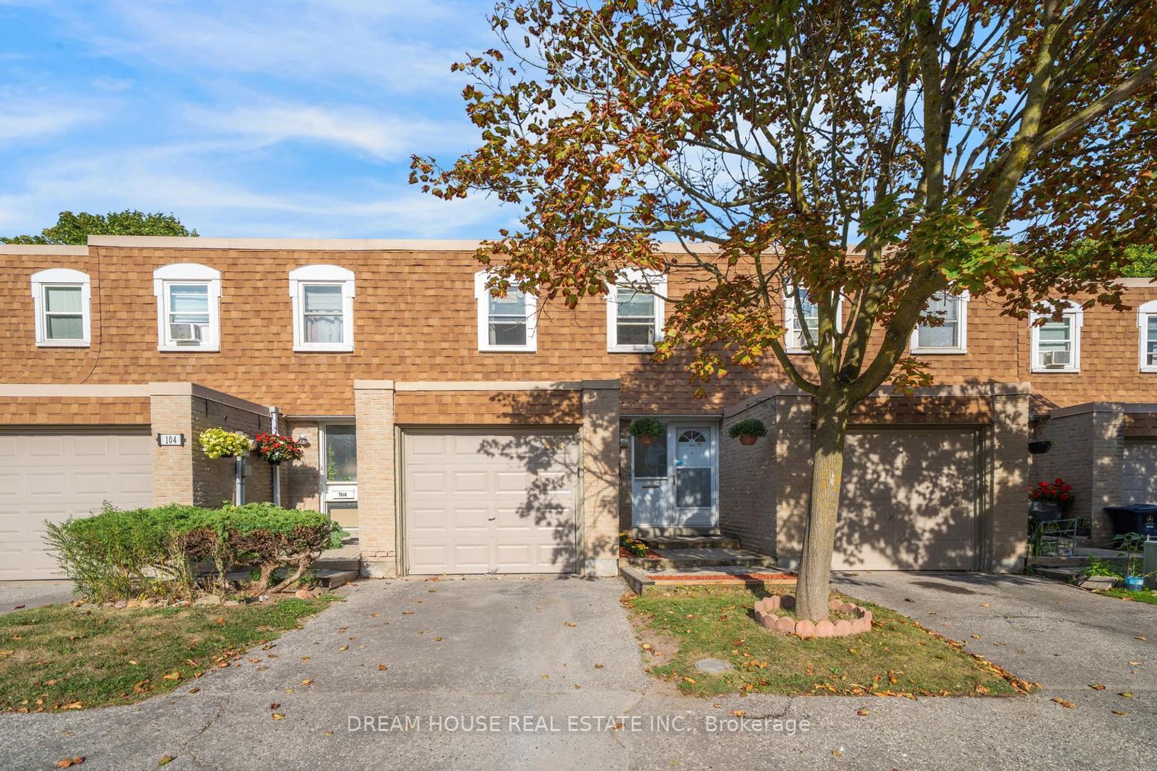 106 - 850 Huntingwood Drive, L'Amoreaux, Toronto 