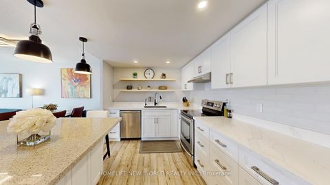 Photo 10 at 604 - 5 Weldrick Road W, North Richvale, Richmond Hill